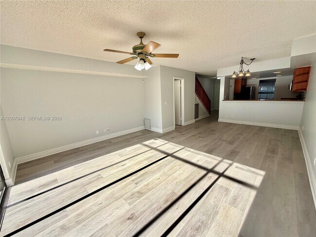 Building Photo - 4403 SW 70th Terrace