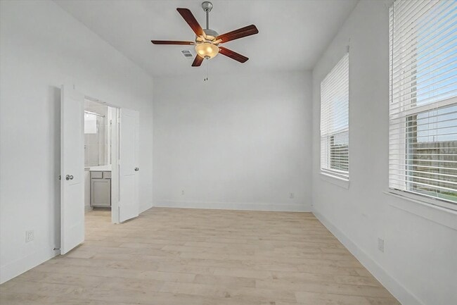 Building Photo - 21138 Garden Palm Dr
