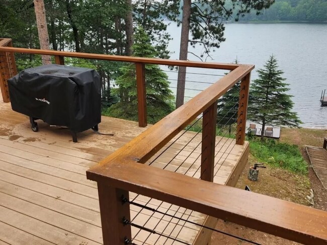 Building Photo - 15730 S Bond Leader Lake Rd