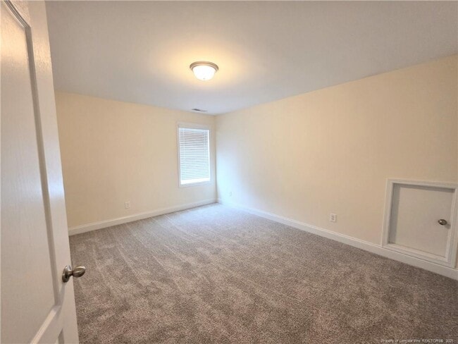 Building Photo - 173 Weston Woods St