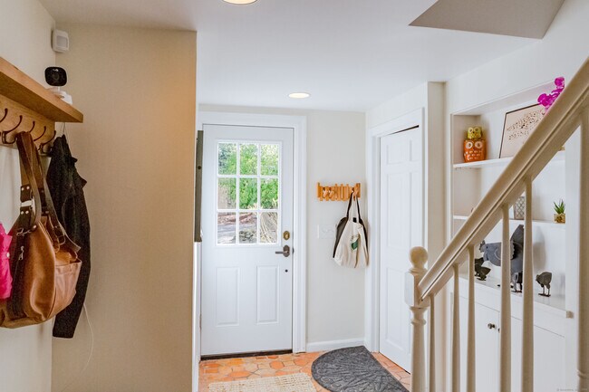 Building Photo - 188 Godfrey Rd E