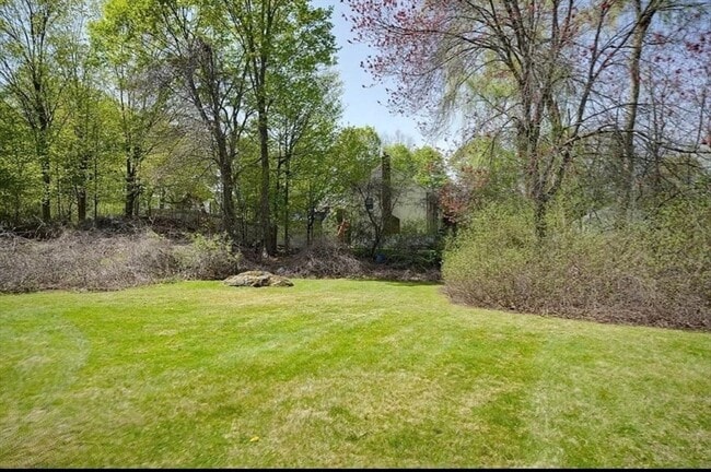 Building Photo - 5 Fred St