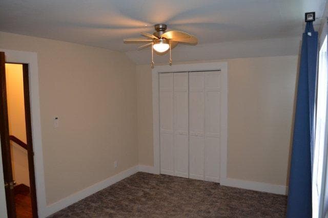 Building Photo - Beautiful, spacious Craftsman, Owner pays Yard Care, Laundry on site