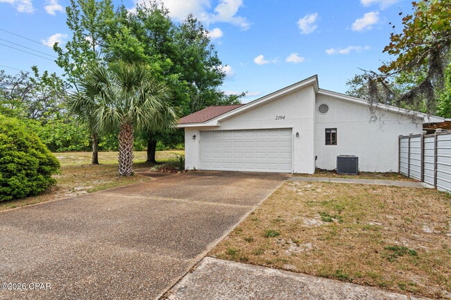 Building Photo - 2194 Briawood Cir