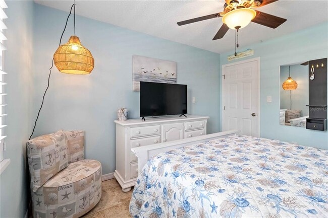 Building Photo - 1500 Park Beach Cir