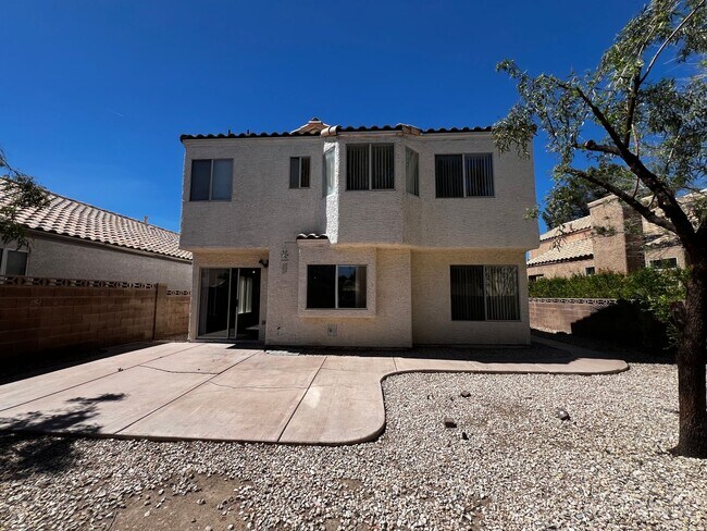 Building Photo - LARGE DESERT SHORES HOME, 4 BD 2.5 BATH, VAULTED CEILINGS, INCREDIBLE VALUE