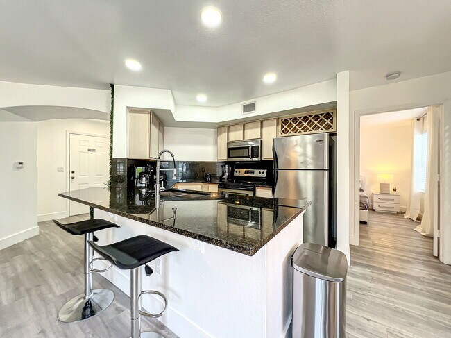 Building Photo - Westpointe Boulevard, Orlando, FL 32835 - 1 BR 1 BA condo