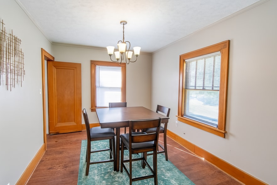 Dining Room - 626 N 41st Ave