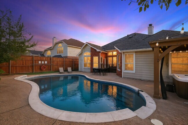 Building Photo - 5709 Courtney Cir
