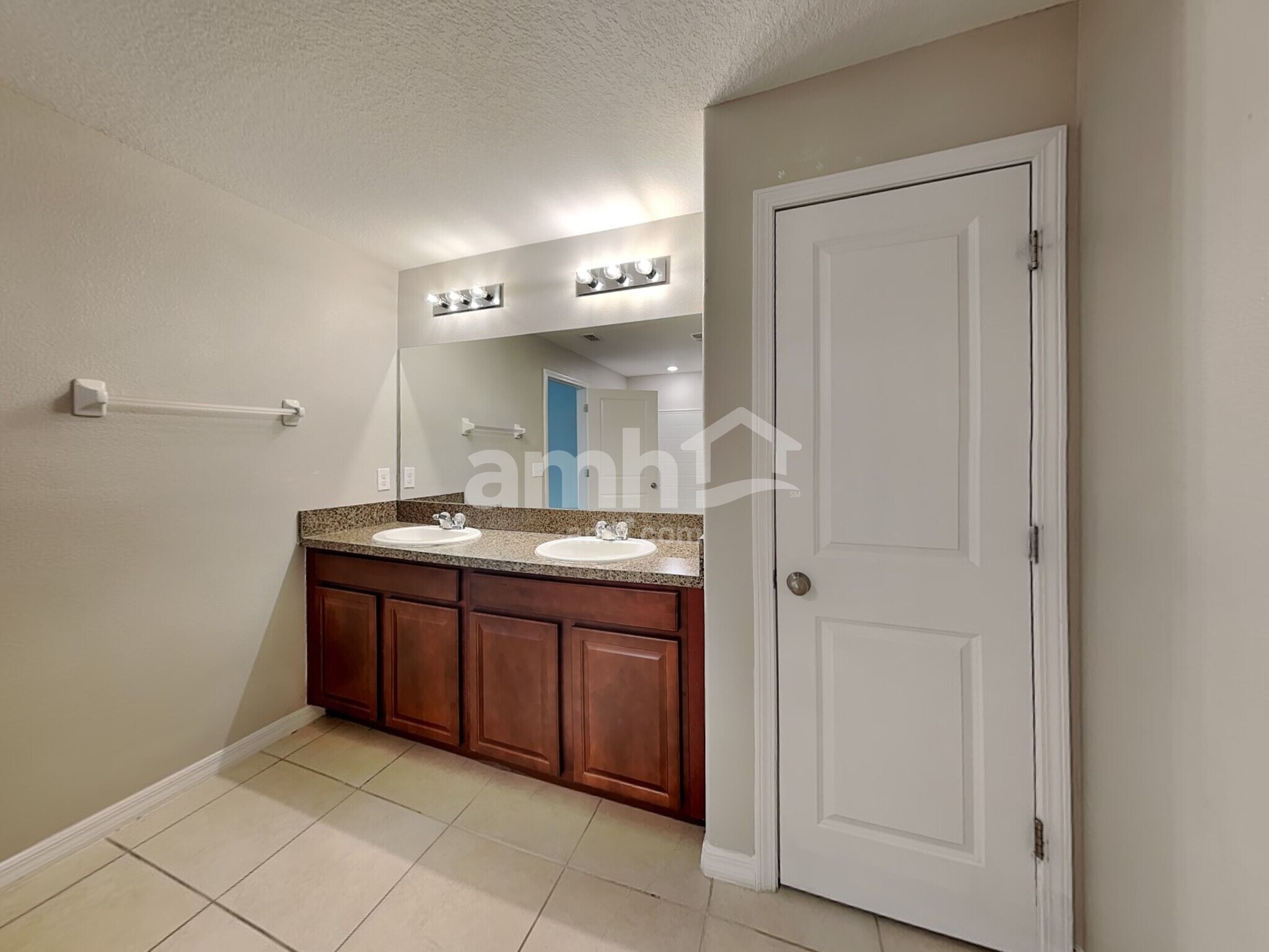 Building Photo - 10116 Carloway Hills Dr