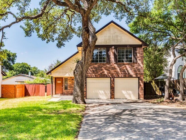 Primary Photo - 2003 Castle Creek Dr