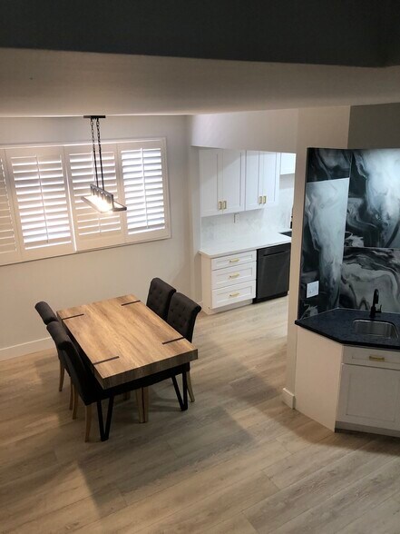 Building Photo - 1412 N Crescent Heights Blvd