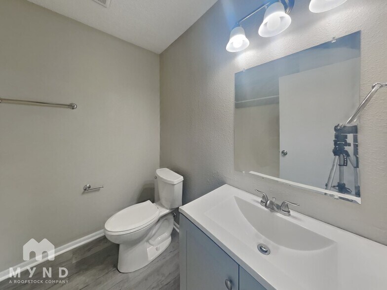 Building Photo - 5126 Sandy Forge Dr