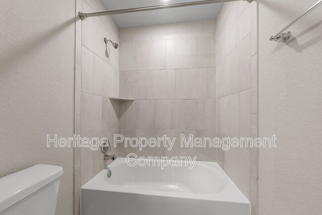 Building Photo - 2080 Cowan Dr