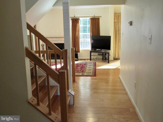 Building Photo - 14 Tivoli Lake Ct