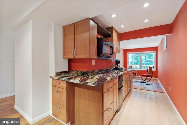 Building Photo - 14401 Rich Branch Dr