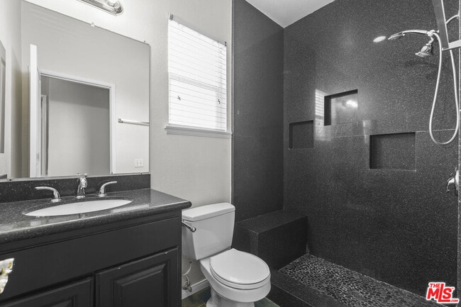 Building Photo - 30319 Cedar Oak Ln