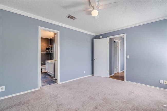 Building Photo - 112 Segovia Way