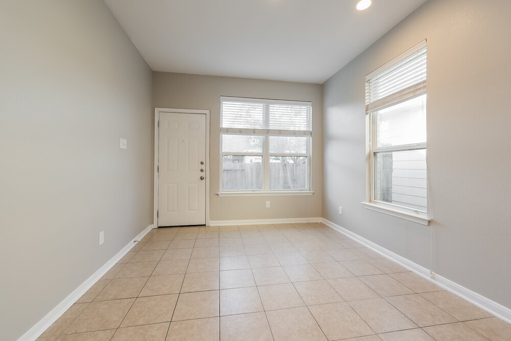 Building Photo - 17243 Lafayette Hollow Ln