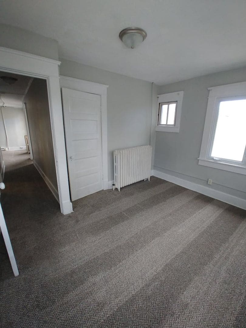 Building Photo - 1018-1024 Brown Street