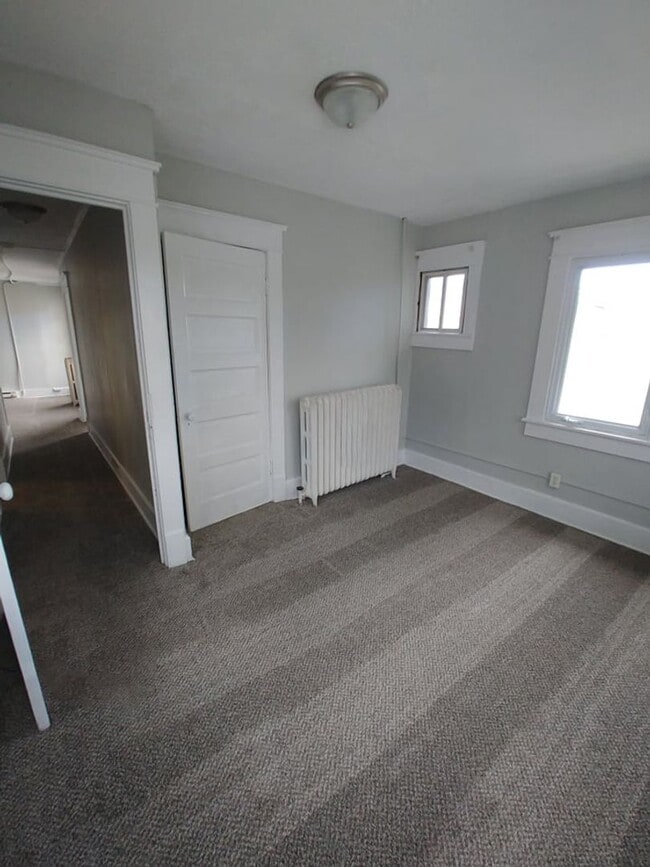 Building Photo - 1018-1024 Brown Street