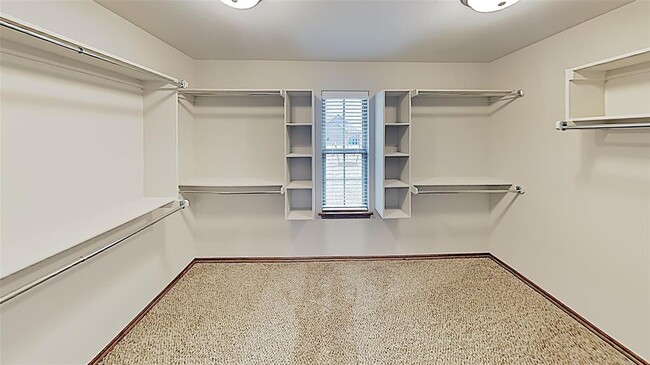 Building Photo - 3505 Shutter Ridge Dr