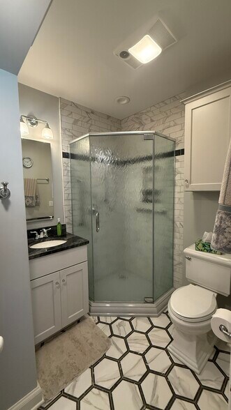 Bathroom 1 - 528 E Glover Ave