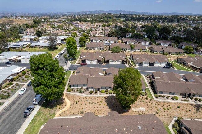 Building Photo - 1025 Plover Way