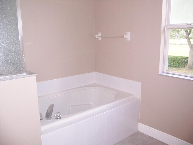 Building Photo - 14807 Hawksmoor Run Cir