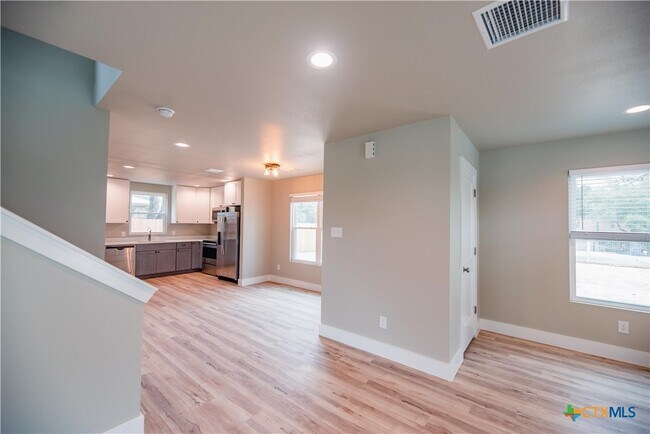 Building Photo - 1165 Eagle Flight Dr
