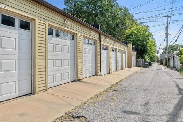 Building Photo - 1924 Geyer Ave
