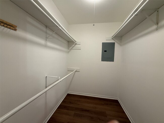 Building Photo - 15307 Pebble Lake Dr