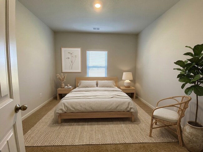 Building Photo - 4 bed 2 bath home built in 2023 in Somerville