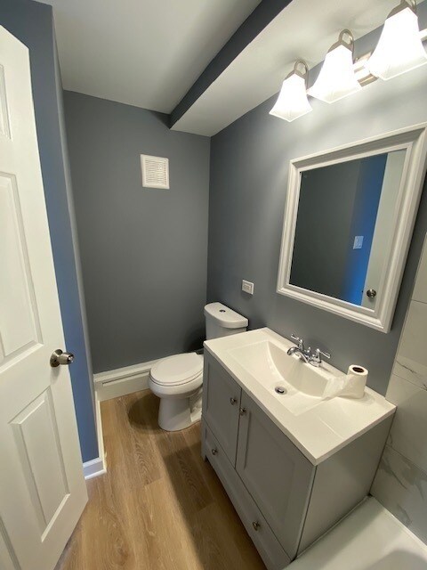 Building Photo - 9602 Golf Terrace