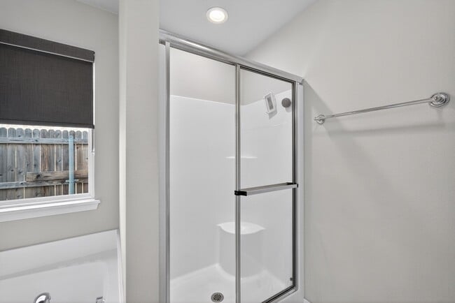 Building Photo - 4018 S 14th Pl