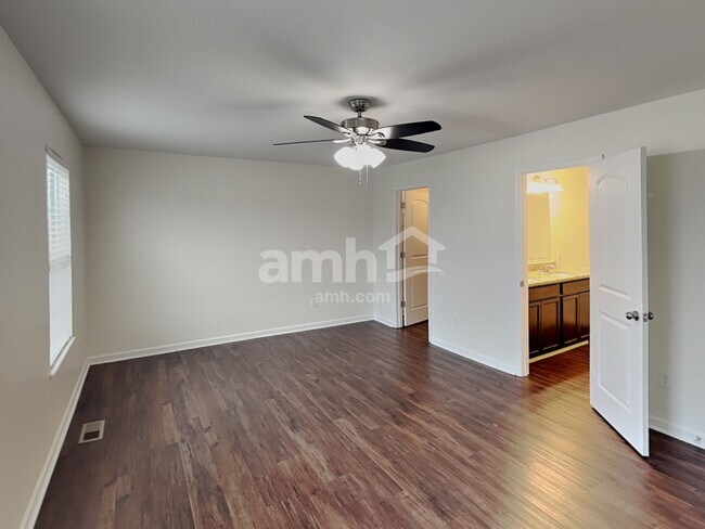 Building Photo - 122 Faulkner Dr