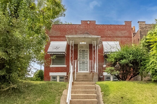 Building Photo - 5252 Maffitt Ave