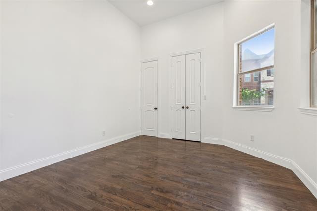 Building Photo - 1210 Haven Cir