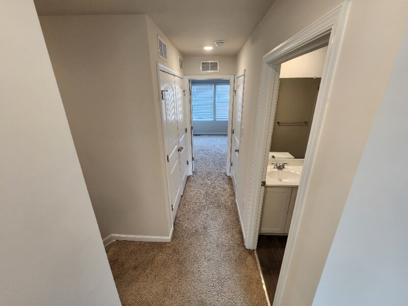 Building Photo - 41 Capricorn