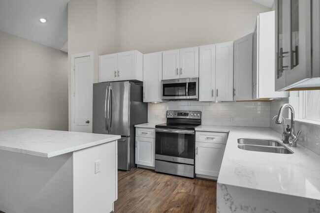 Building Photo - 5415 Margarita St