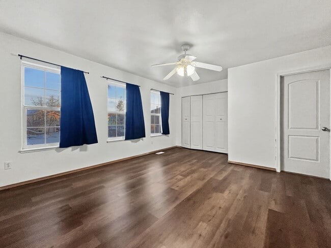 Building Photo - 6426 Coachman Cir