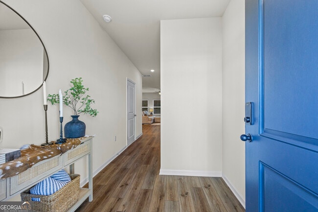 Building Photo - 550 Buxton Rd