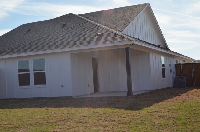 Building Photo - 1438 Walker Pl Blvd