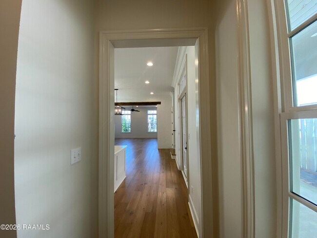 Building Photo - 2110 Belfleur St