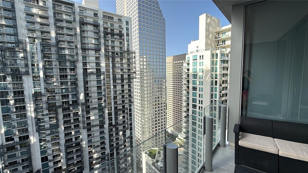 Building Photo - 300 Biscayne Boulevard Way