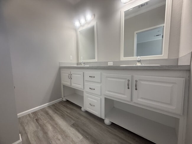 Building Photo - 39248 US Hwy 19 N