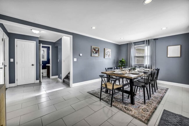 Building Photo - 1036 Union Ave