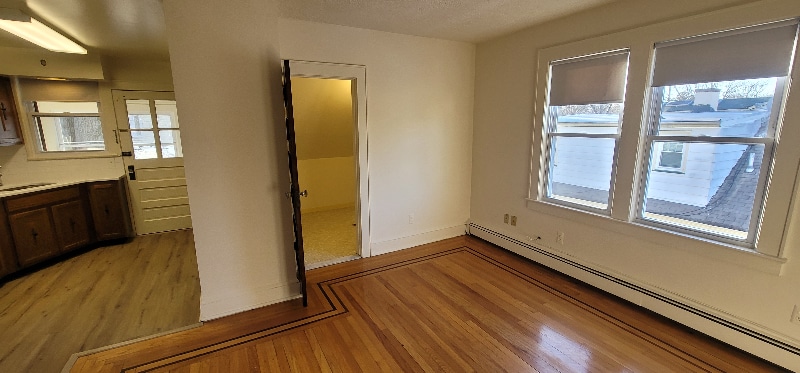 Building Photo - 27 Jackson St