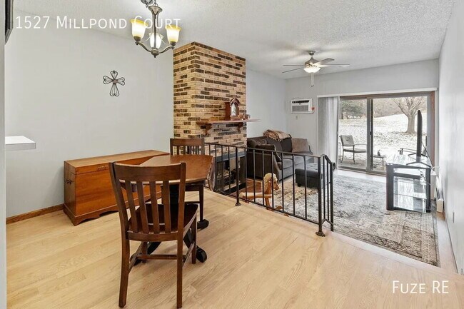 Building Photo - 1527 Millpond Ct