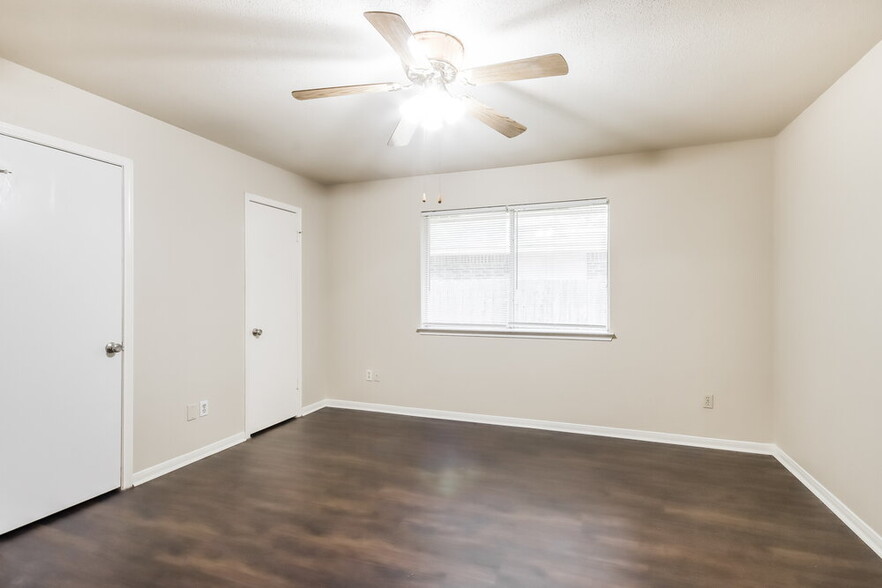 Building Photo - 4110 Bassingham Dr